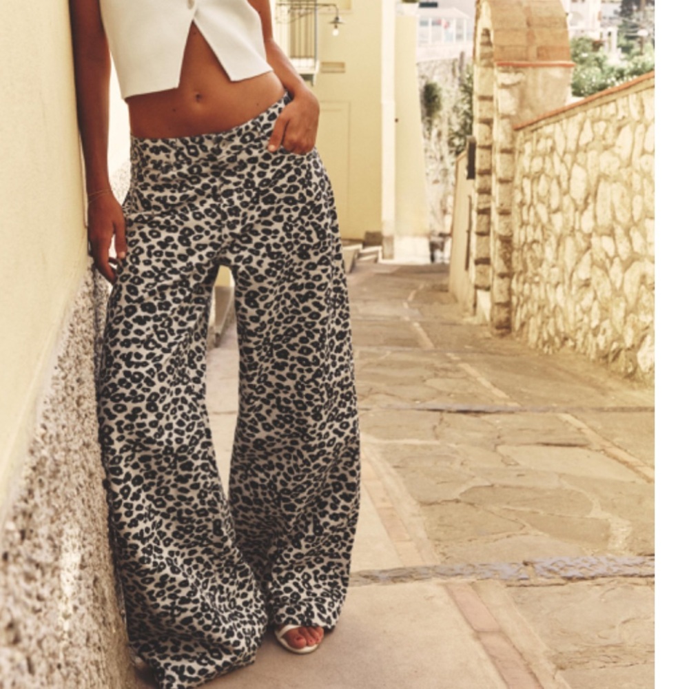 Zara Stylish Leopard Print Wide-Leg Pants